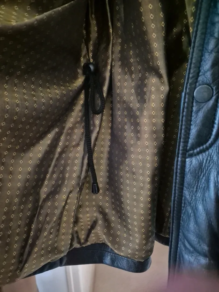 Manteau en cuir - photo numéro 11