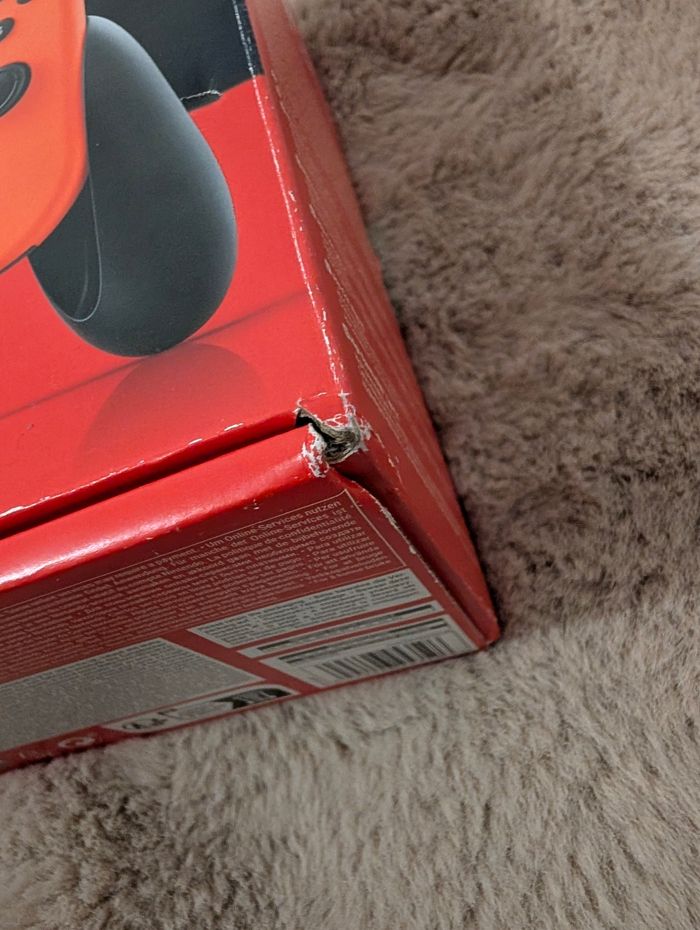 Pack Nintendo Switch + accessoires (verre trempé, boîtier jeux)  Excellent état - photo numéro 6