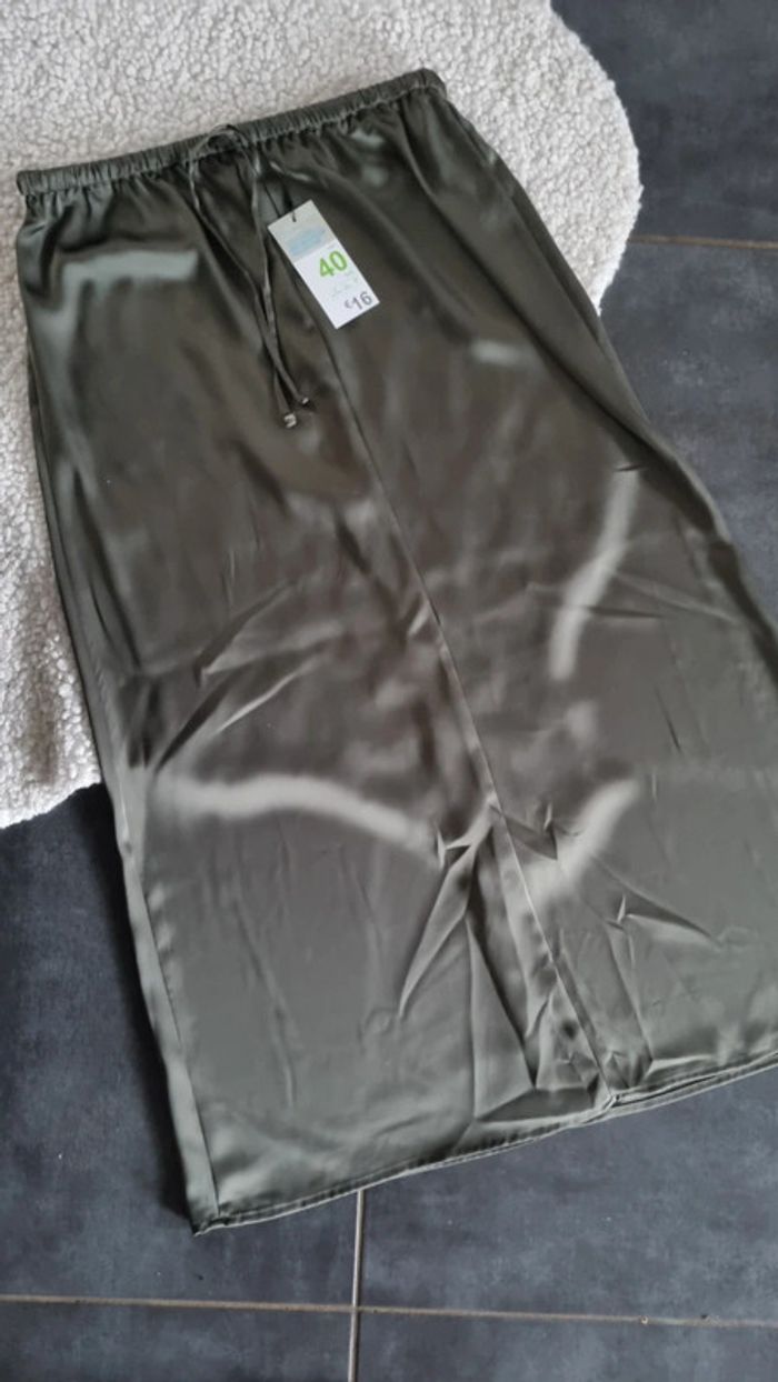 Jupe fluide neuve kaki superbe 40 L primark