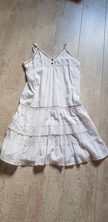 Robe bretelles blanche