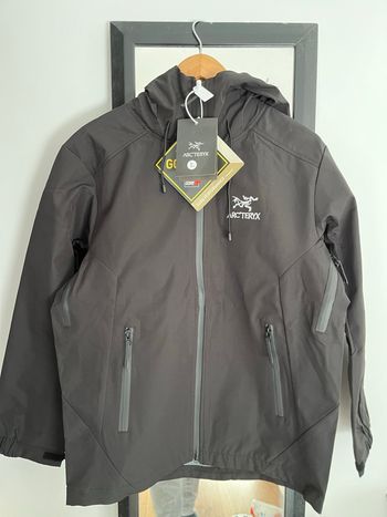 🛍️ Arcteryx veste imperméable 