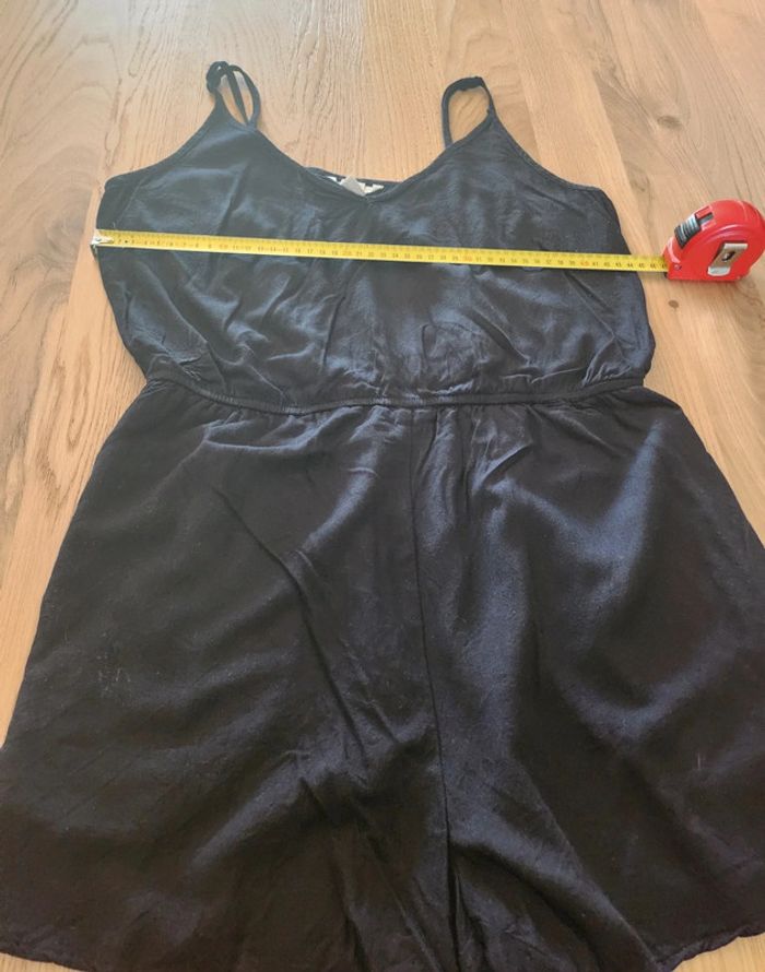 combi short a fines bretelles réglables à noire excellent état Taille 40 H&M - photo numéro 6