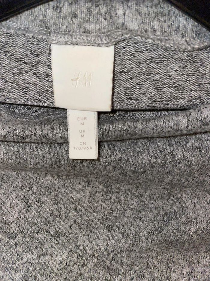 Pull gris - photo numéro 3