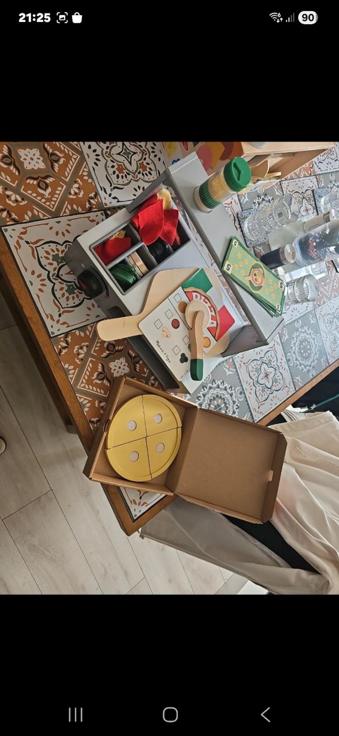 Dinette en bois - photo numéro 2