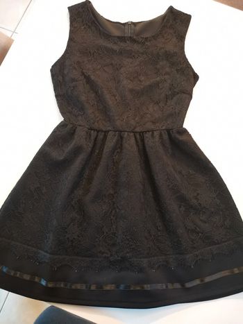 Robe noire dentelle