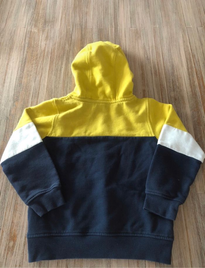 Pull capuche 8 ans - photo numéro 2