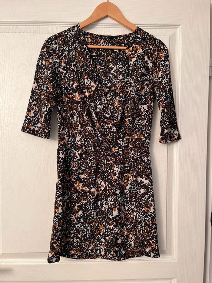 Robe courte cache-cœur, marque mage, taille 1 motif léopard marron, noir et bleu