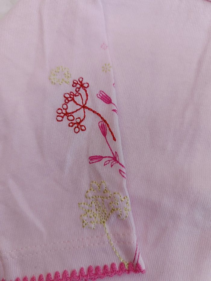 🔸 T-shirt Rose Sergent Major – 9 mois 🔸 - photo numéro 3