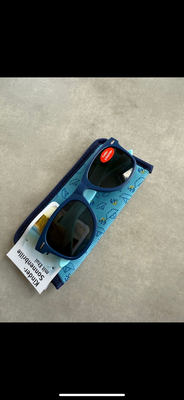 Lunettes de soleil garçon avec étui