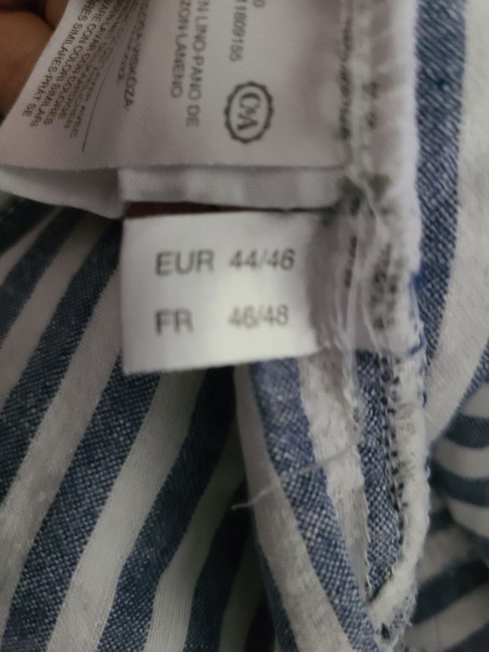 Très belle chemise  Tunique  C & A  taille 44/46 rayé bleu et blanc - photo numéro 2