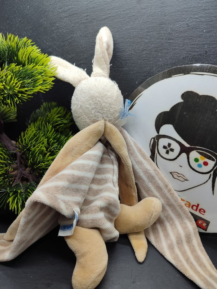 DD2285 Doudou plat hochet lapin beige marron rayé nounours éponge ancien Grelot - photo numéro 2
