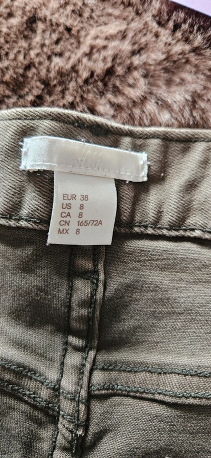 Short kaki H&M 38 - photo numéro 3