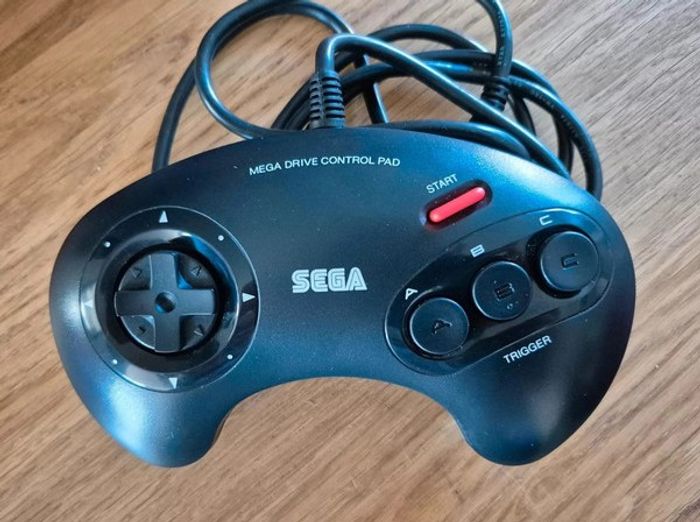 Manette officielle SEGA Megadrive - Control Pad - En boite - Bouton Rouge - photo numéro 9