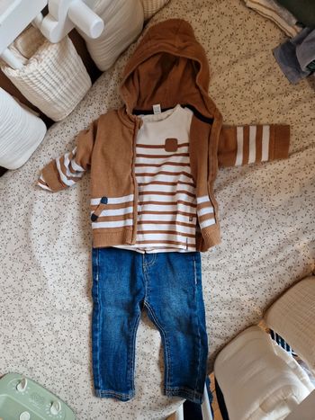 Ensemble jeans gilet haut 6 mois