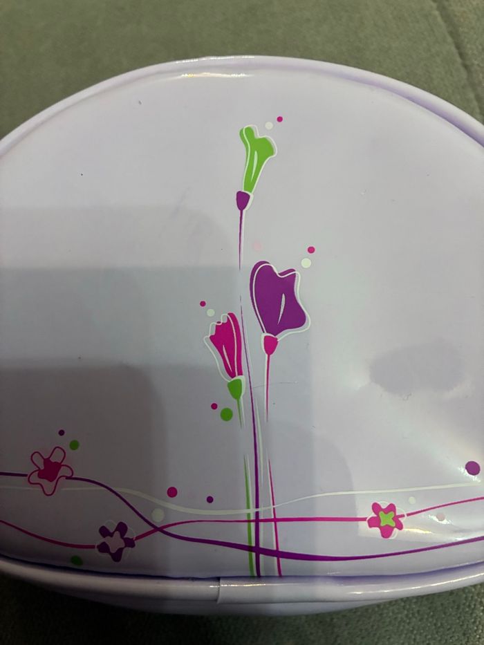 Pochette maquillage ou autre - photo numéro 3