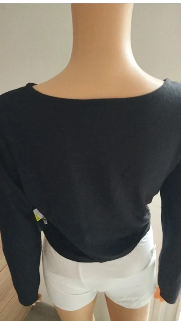 Tee-shirt manches longues noir taille l Ardene manches avec ouvertures - photo numéro 11