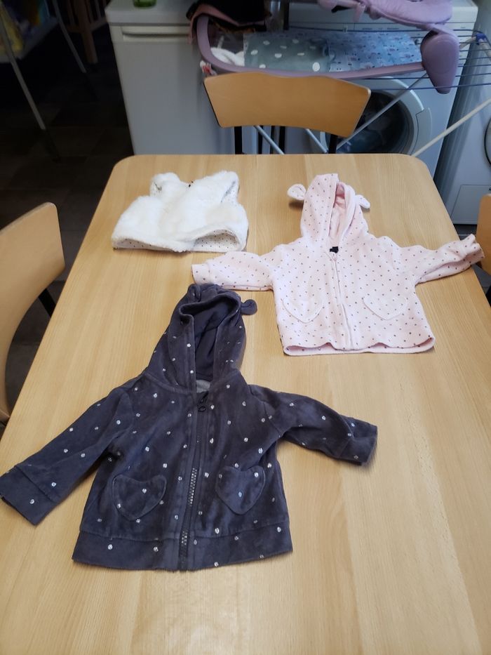 Lot vetements fille 3 mois kiabi - photo numéro 3