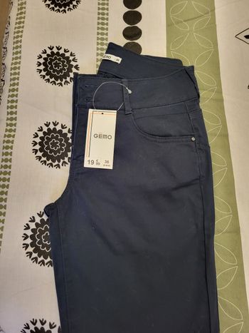 Pantalon 7/8 bleu marine 36