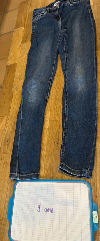 Jean Skinny tape à l’œil modèle Louise taille 9 ans tbe