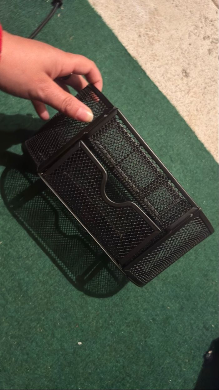 Organisateur de bureau en maille métallique - photo numéro 2