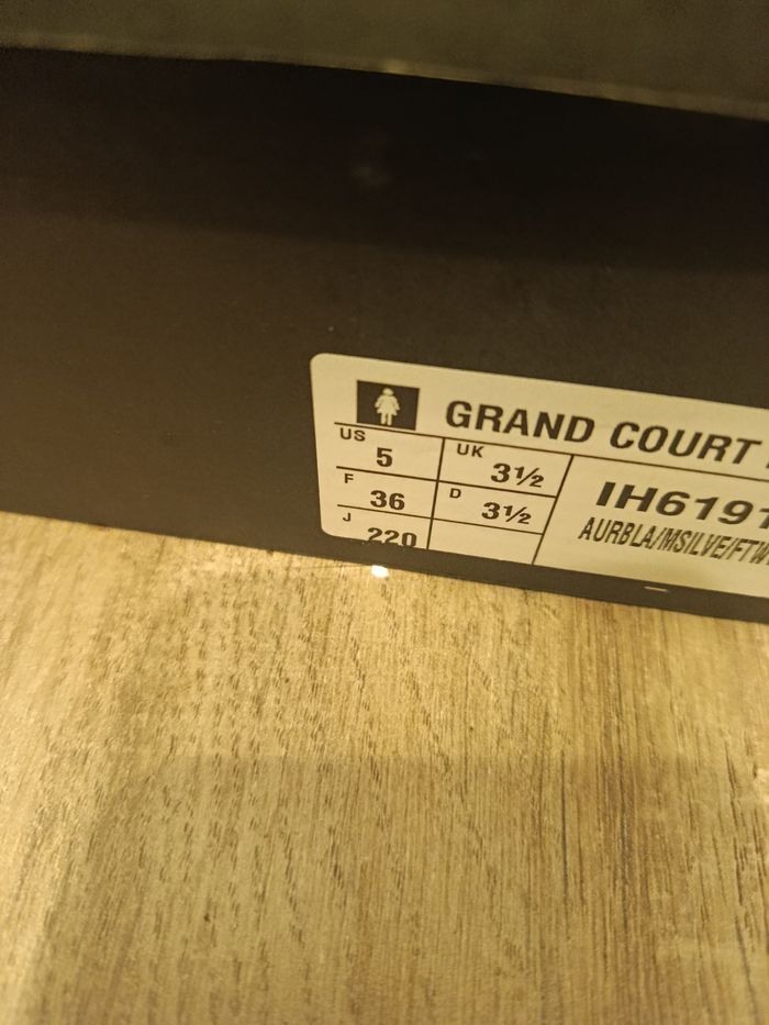 Basket adidas - photo numéro 5