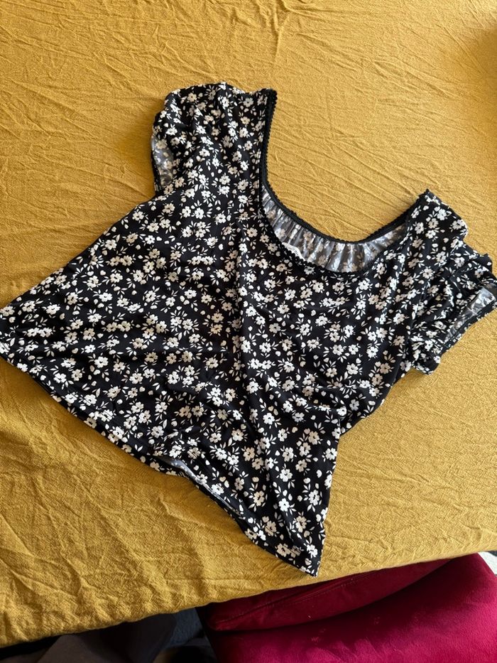 Haut noir blanc T.XL cache cache - photo numéro 2