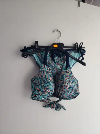 Maillot de bain 2 pcs femme taille 100C / 38-40- Très bon état