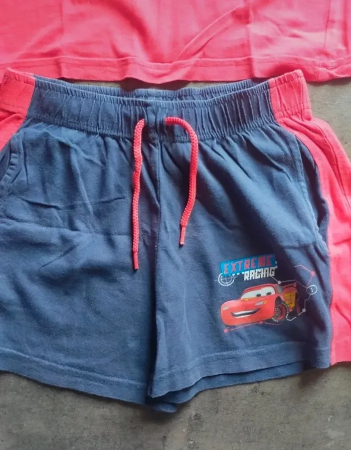 Ensemble short + t-shirt flash McQueen gars 8 ans - photo numéro 2