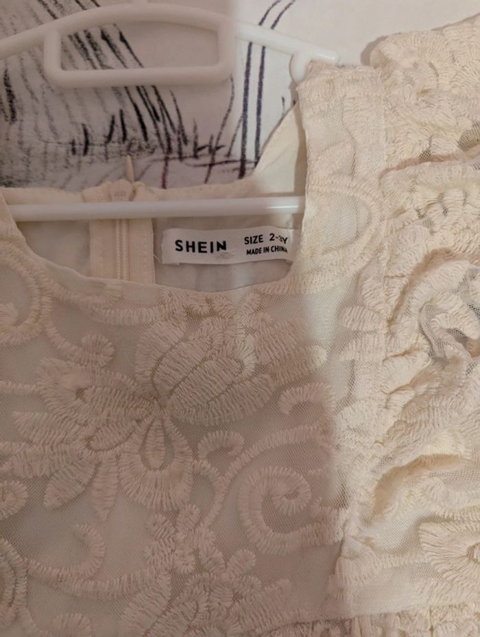 Robe de baptême shein 2/3 ans - photo numéro 3