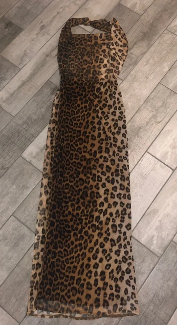 Robe longue dos nu léopard zara TBE Taille XS - photo numéro 2