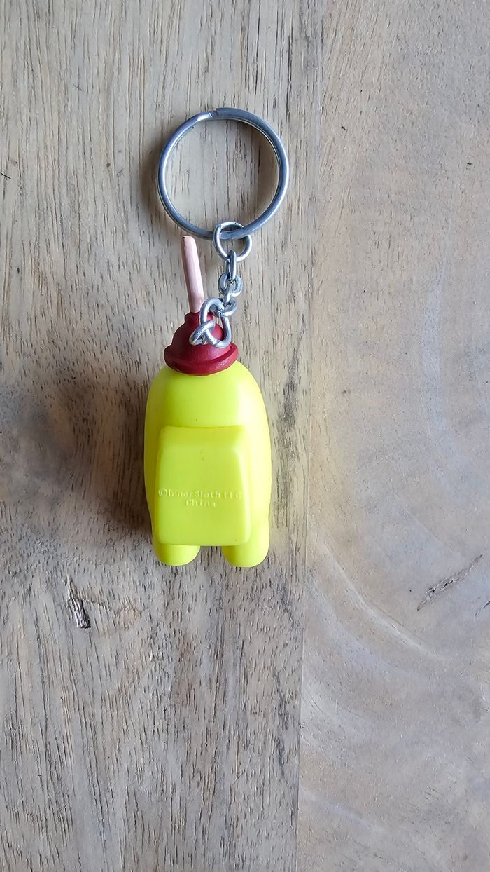 Porte-clés among us - photo numéro 3