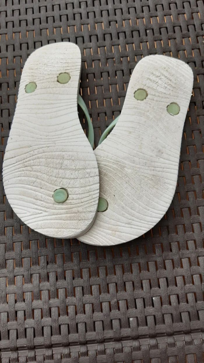 Tong pointure 35 - photo numéro 2