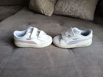 Baskets Puma fille Taille 24