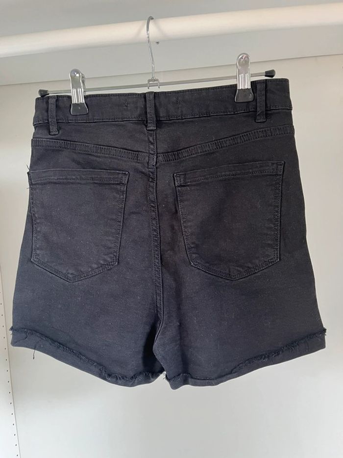 Short noir taille haute - photo numéro 2