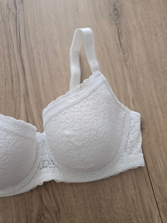Soutien-gorge blanc - Taille 95E - Kiabi - photo numéro 2