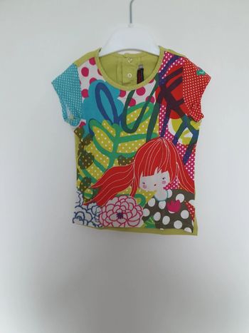 Tee-shirt fleuri manches courtes catimini 4 ans.