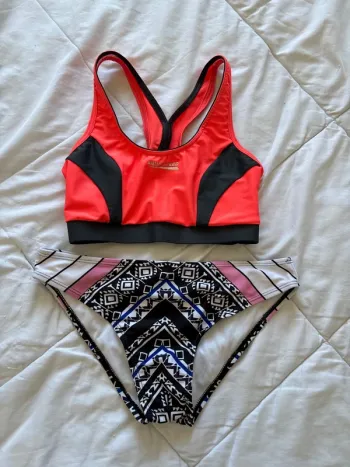 Lot 2 maillots de bain 1 haut tankini Aqua speed rose gris 1 bas motifs taille S/36