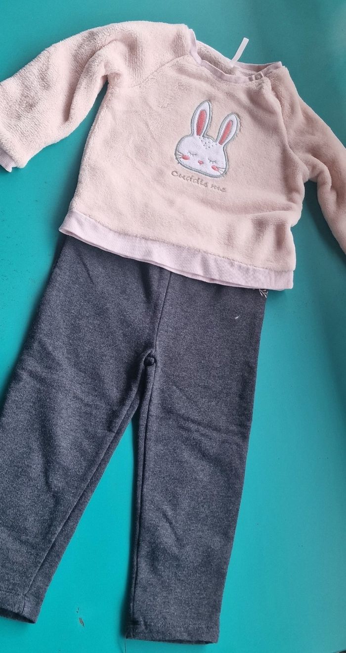 Ensemble chaud fille taille 23 mois