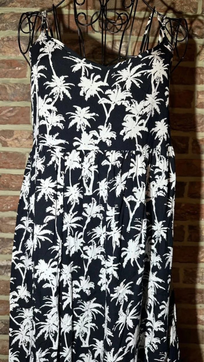 Robe noire à motifs de palmiers blancs C&A Taille Xs/34 - photo numéro 4