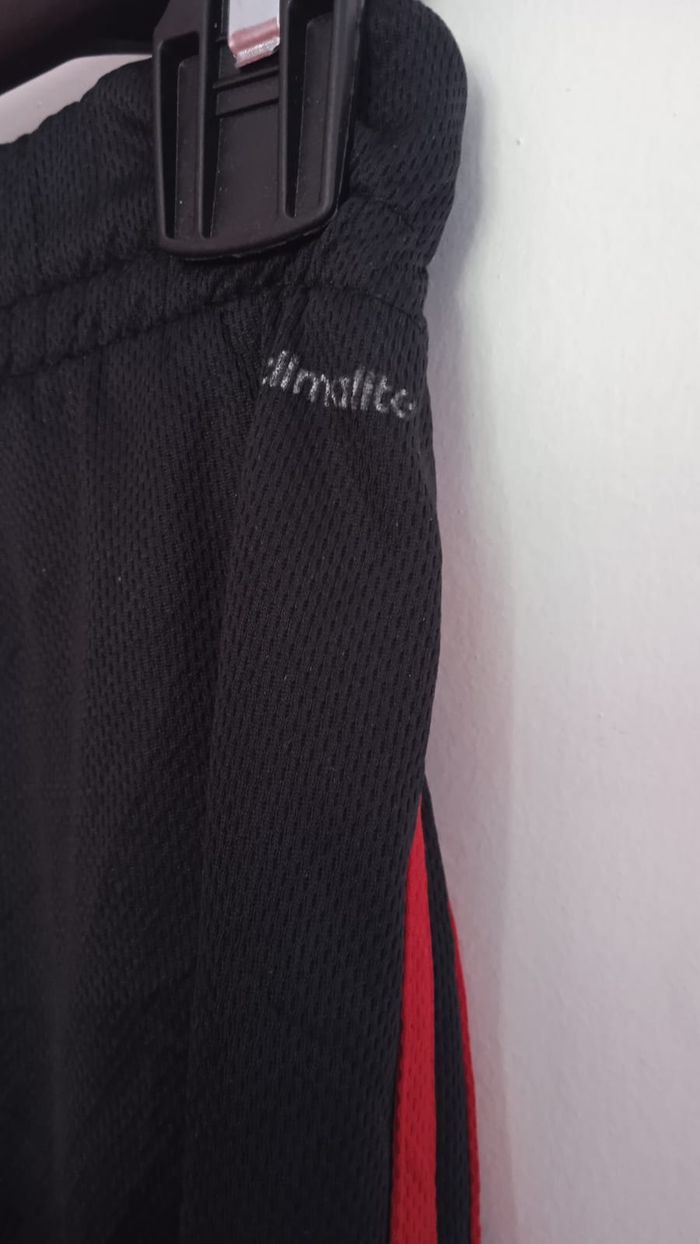 ⚡ Adidas Junior – Short Noir à Rayure Rouge – 14A - photo numéro 4