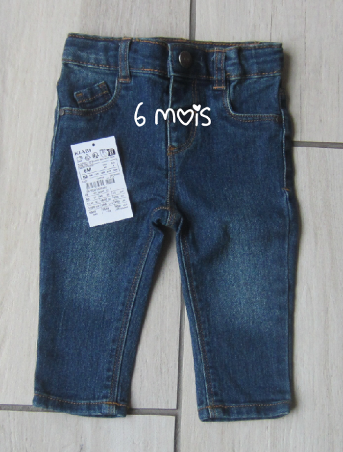 Jeans neuf 6 mois