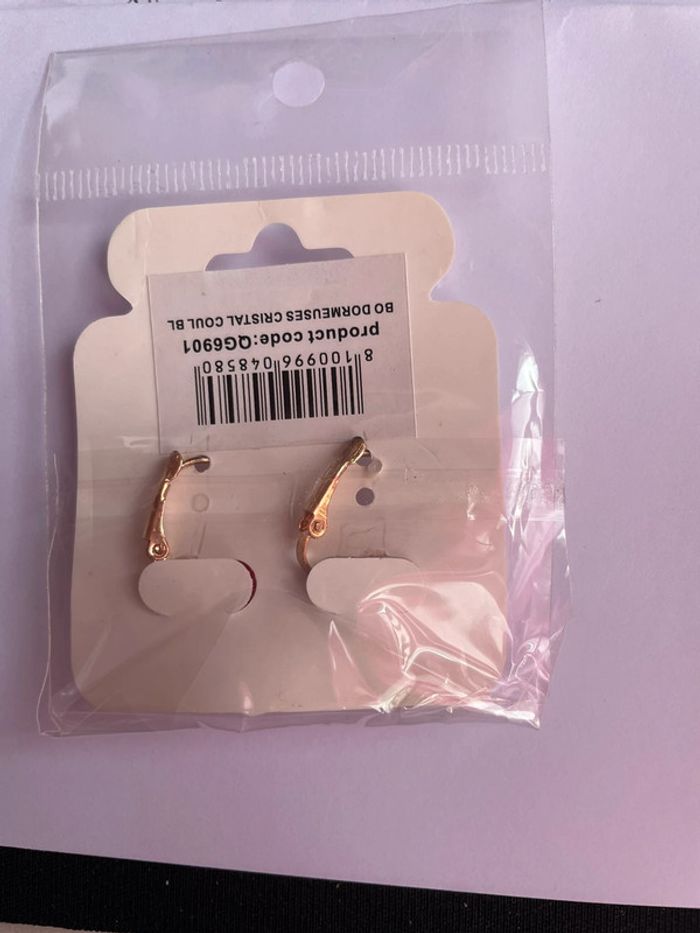 Boucles d’oreilles fantaisie dormeuses Crystal rouge - photo numéro 2
