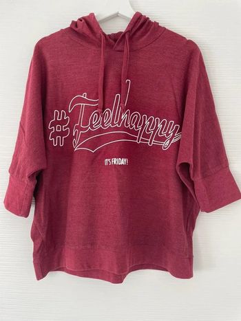 Haut sweat sport bordeaux à capuche et cordons avec manches 3/4