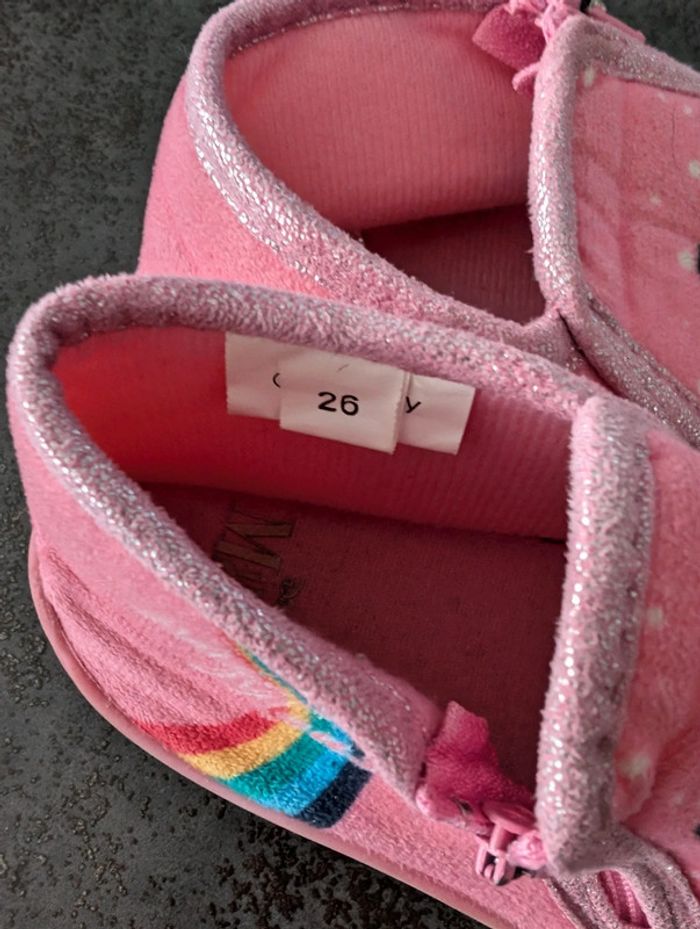 Chaussons fille 26 Minnie comme NEUFS - photo numéro 3