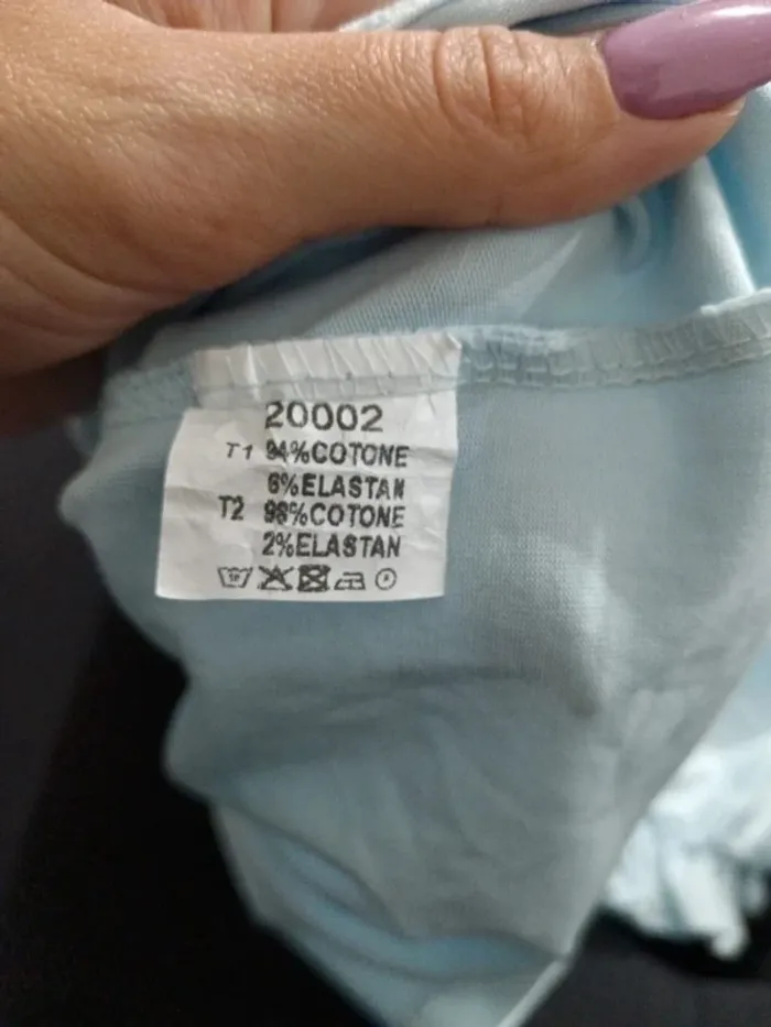 C21 t-shirt turquoise Moshino T1/T2 - photo numéro 4