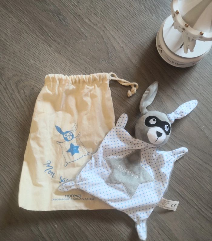 Doudou bébé noreva neuf