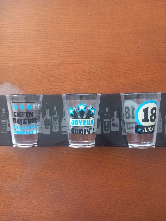 Lot 3 verres 18 ans - photo numéro 5