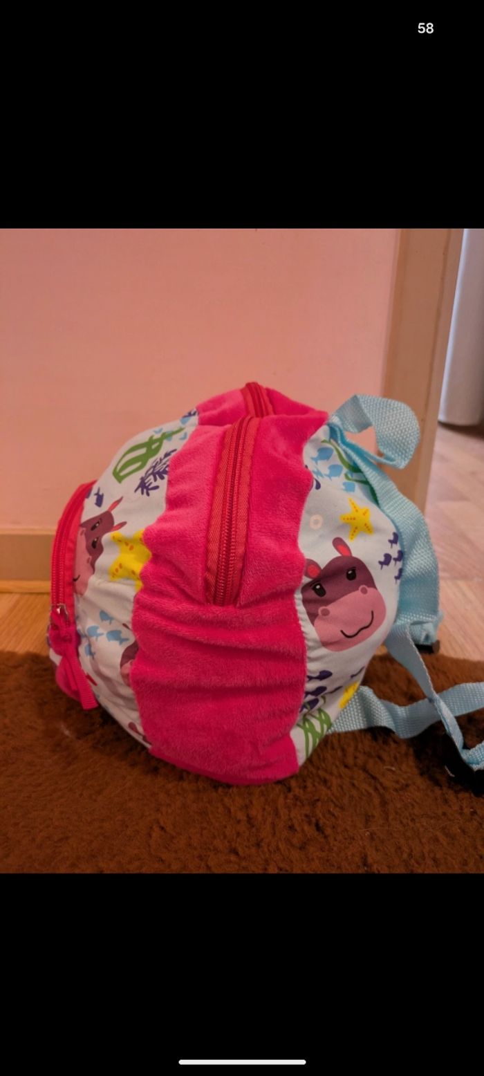 Sac à dos et coussin 2 en 1 - photo numéro 7