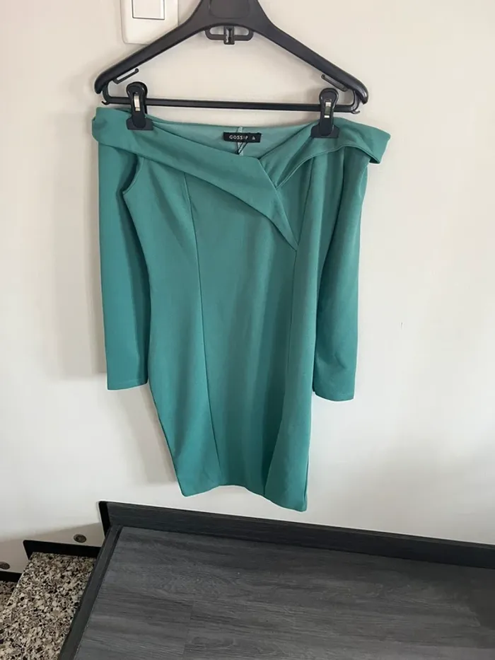 Robe soirée verte sexy épaules dénudées