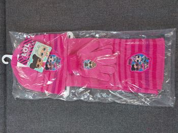 ensemble bonnet gants écharpe lol surprise rose